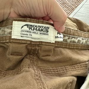 Men’s 32x30 Mountain Khaki Pants